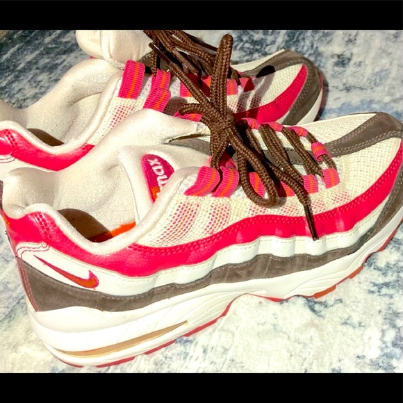 Air Max ‘95 LE (GS) - Picture 3 of 11